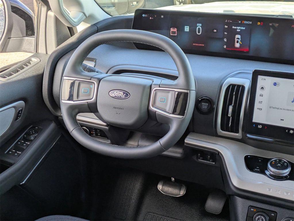 new 2026 Ford Expedition car, priced at $60,620