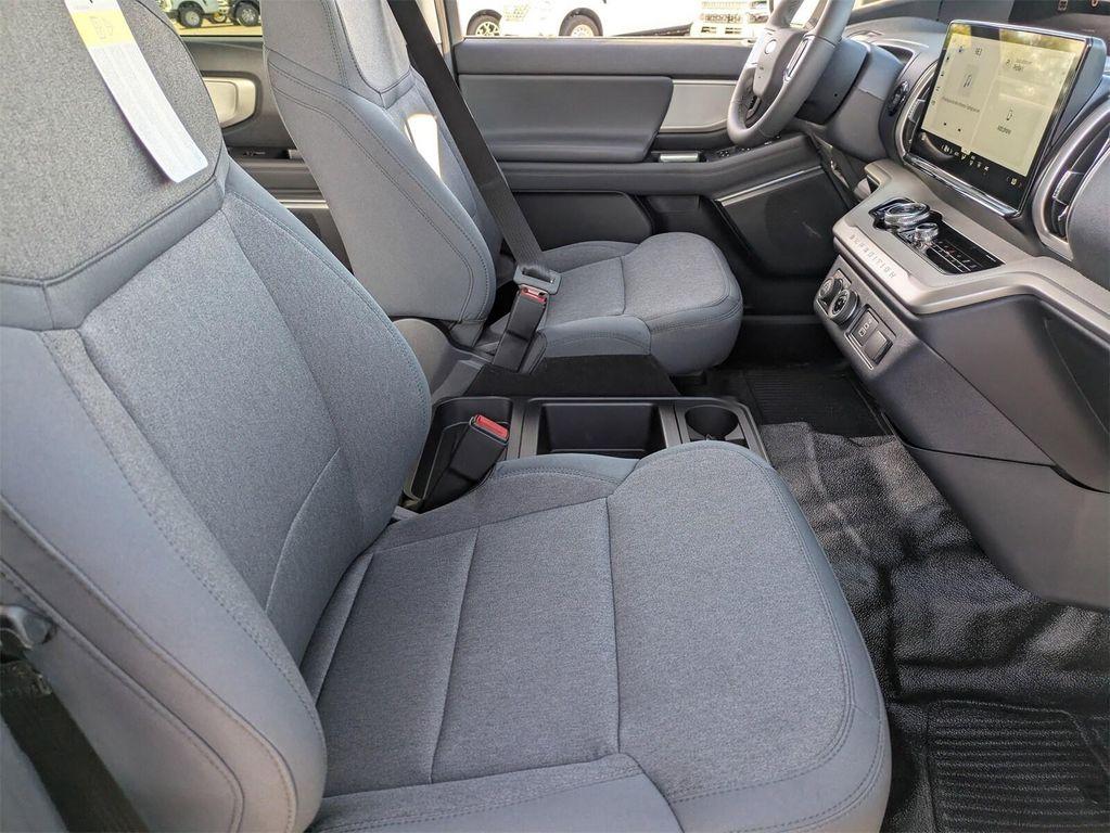 new 2026 Ford Expedition car, priced at $60,620