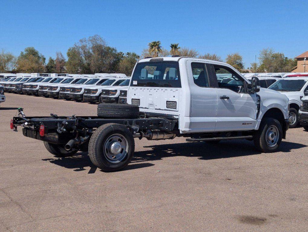 new 2024 Ford F-350 car, priced at $67,350