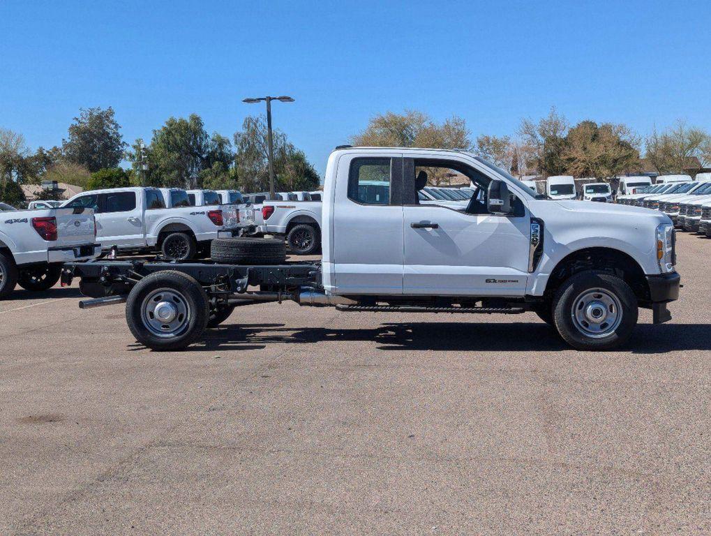 new 2024 Ford F-350 car, priced at $67,350