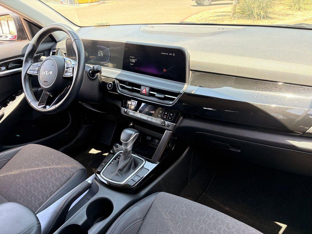 used 2025 Kia Seltos car, priced at $19,991