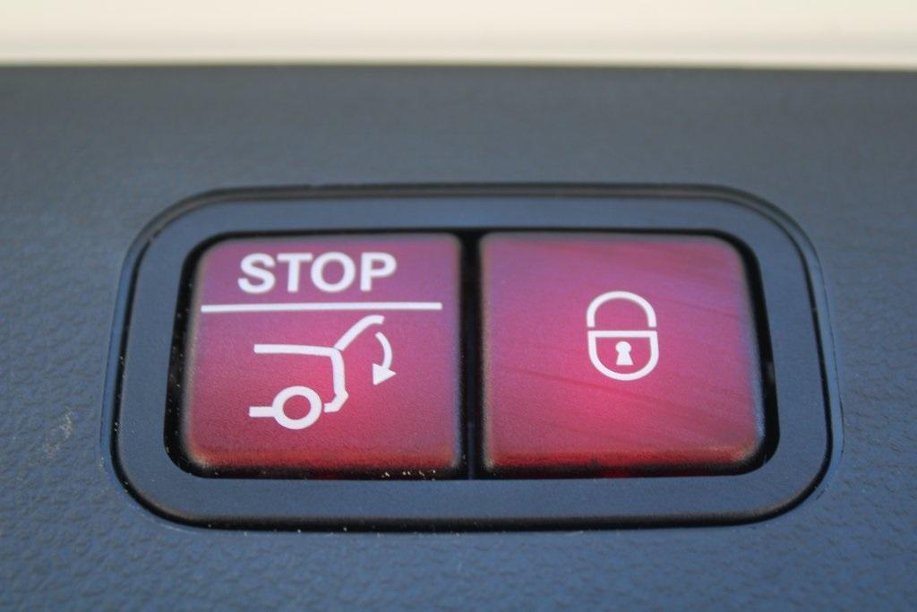 used 2020 Mercedes-Benz GLC 300 car, priced at $24,988