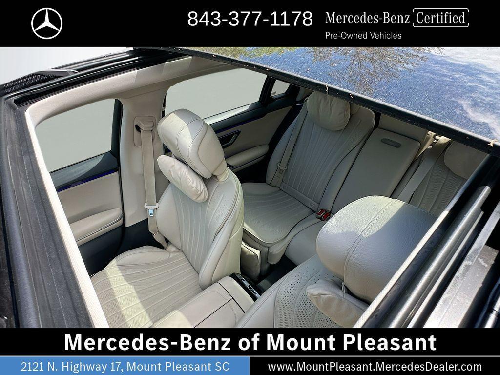 Mercedes-Benz S-Class view 23