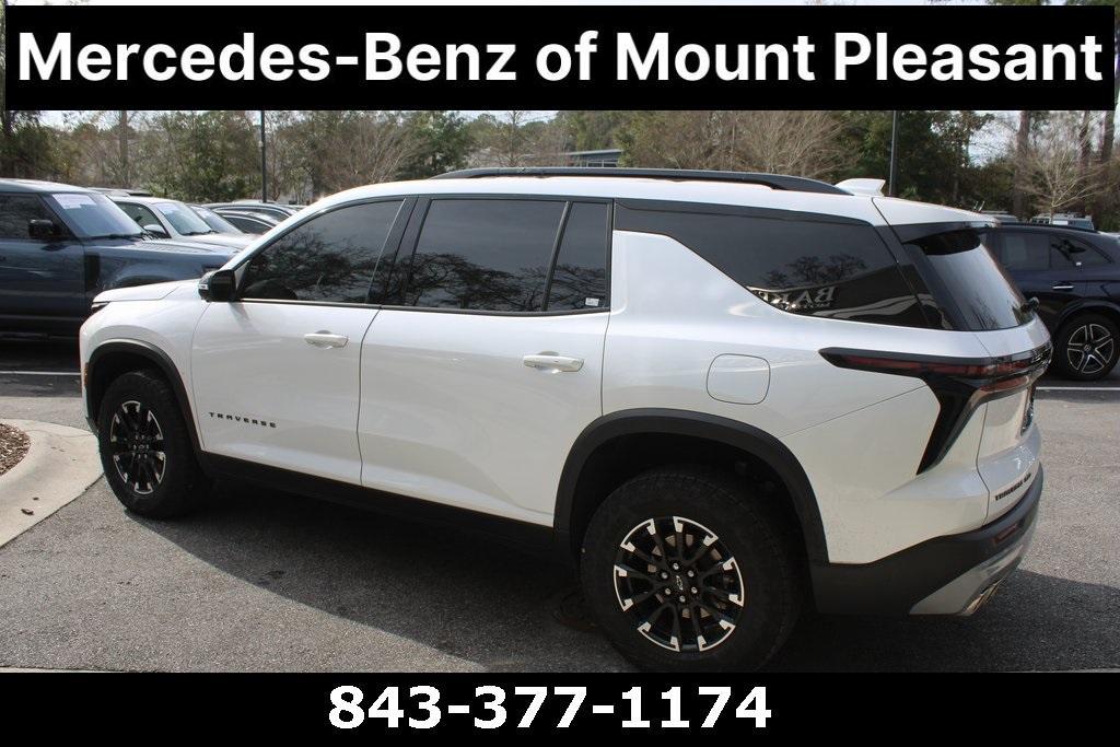 used 2024 Chevrolet Traverse car, priced at $41,988
