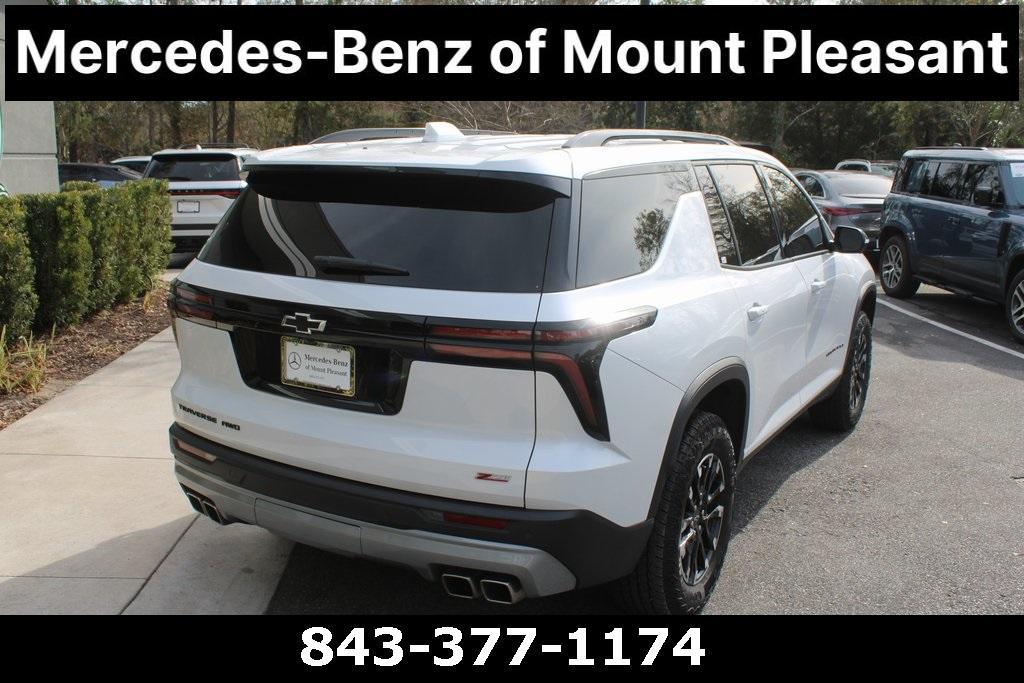 used 2024 Chevrolet Traverse car, priced at $41,988