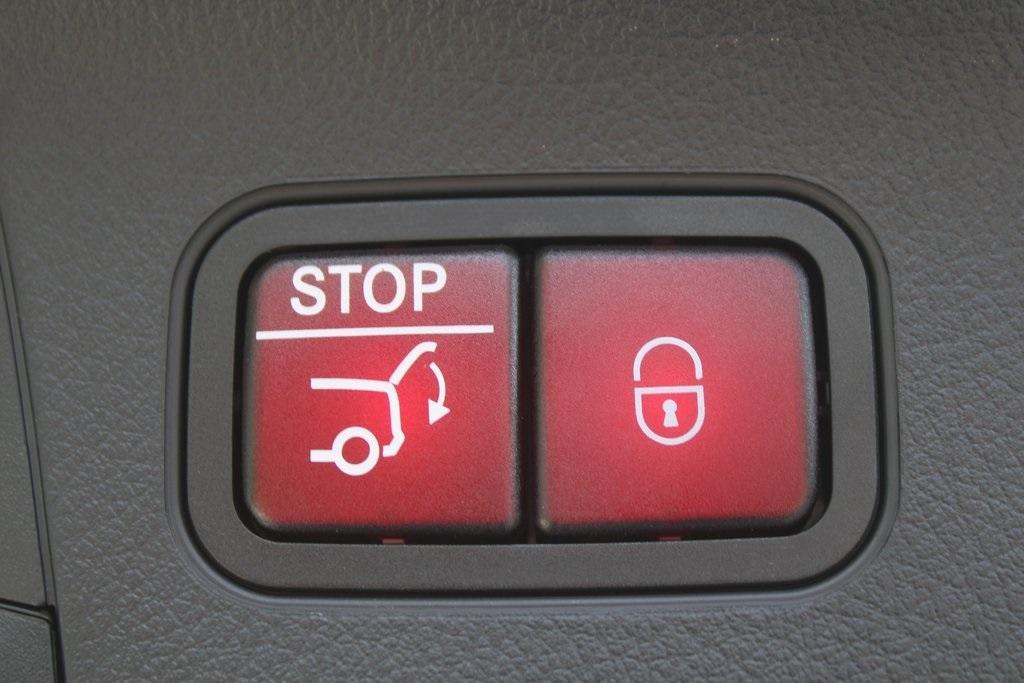 used 2025 Mercedes-Benz GLA 250 car, priced at $43,374