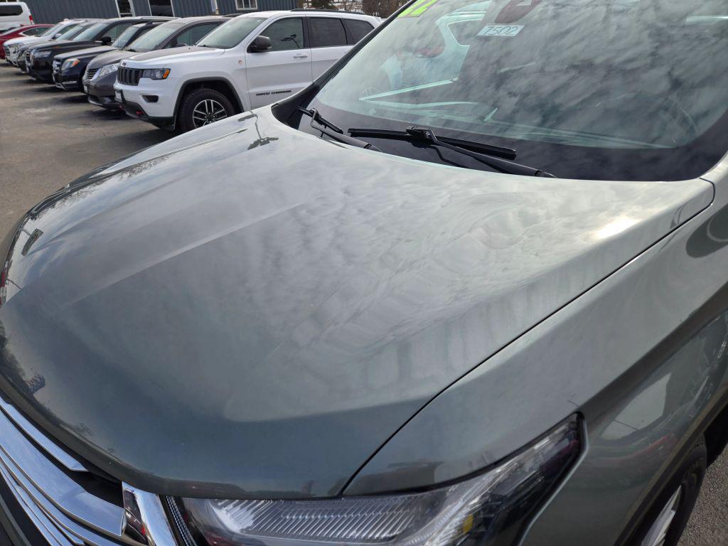 used 2022 Chevrolet Traverse car, priced at $17,775