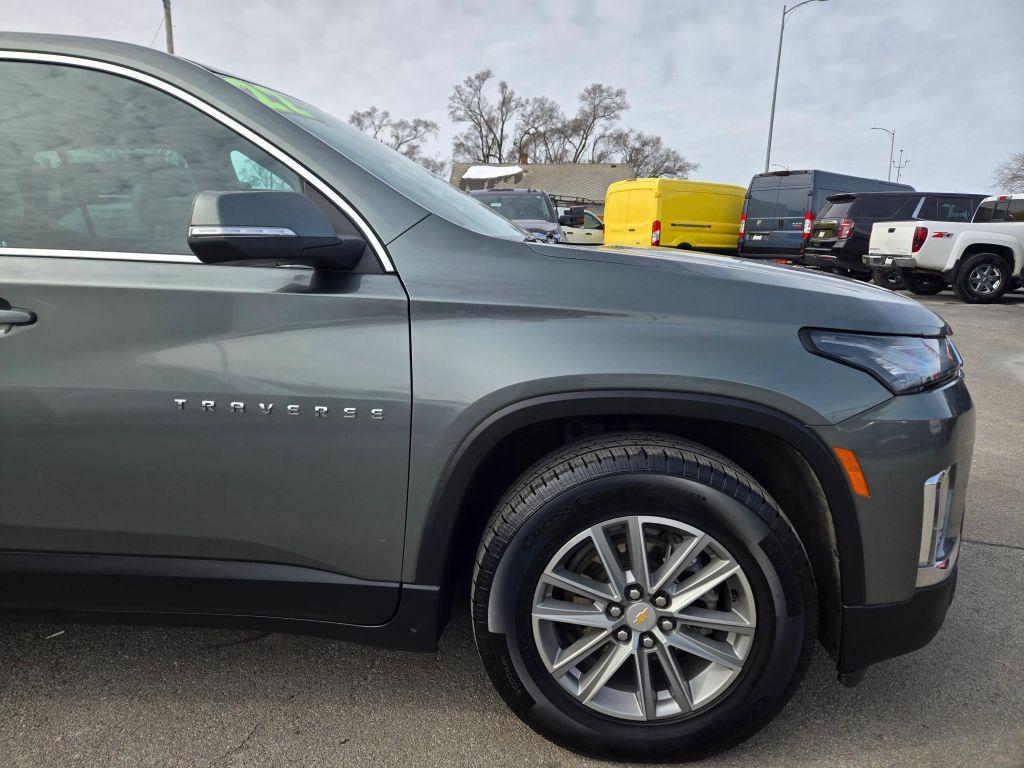 used 2022 Chevrolet Traverse car, priced at $17,775