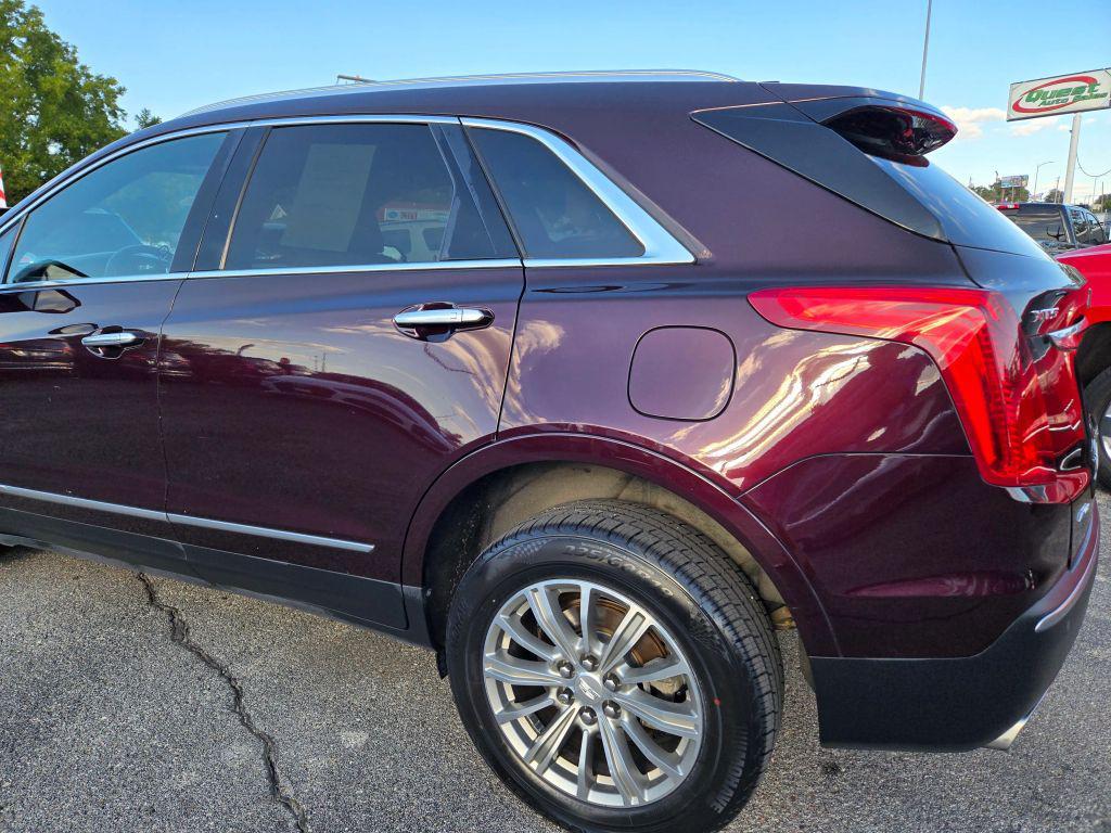 used 2017 Cadillac XT5 car, priced at $13,377
