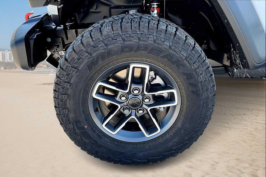 new 2025 Jeep Gladiator car, priced at $47,721