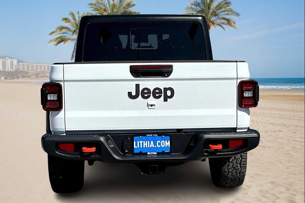 new 2025 Jeep Gladiator car, priced at $47,721