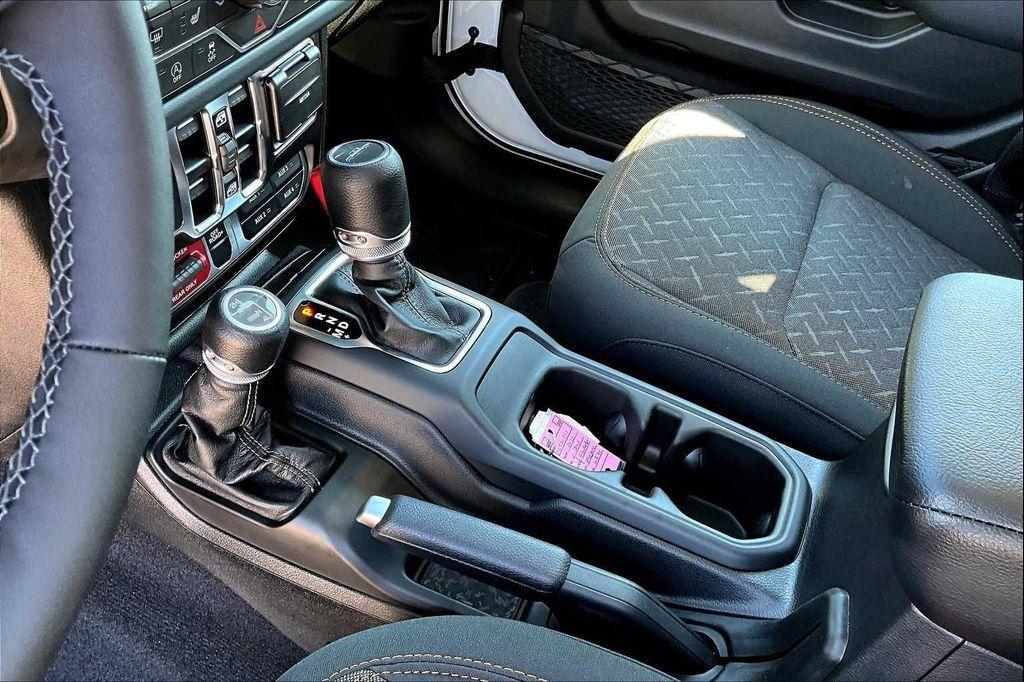 new 2025 Jeep Gladiator car, priced at $47,721