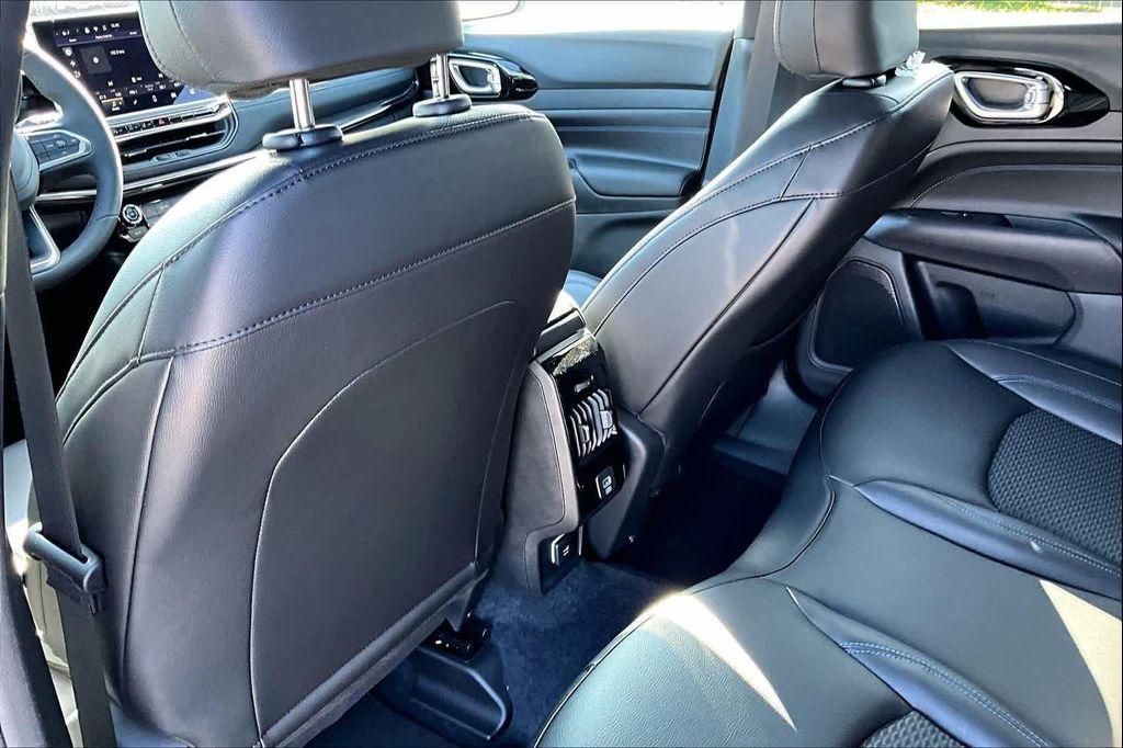 new 2026 Jeep Compass car, priced at $31,649