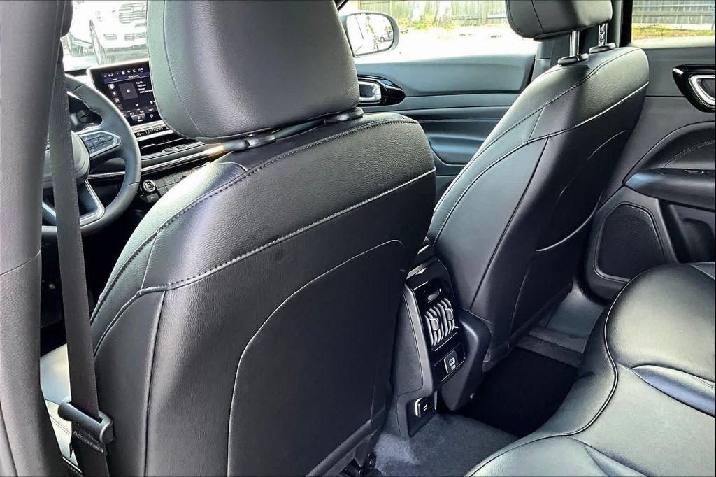 new 2026 Jeep Compass car, priced at $33,629