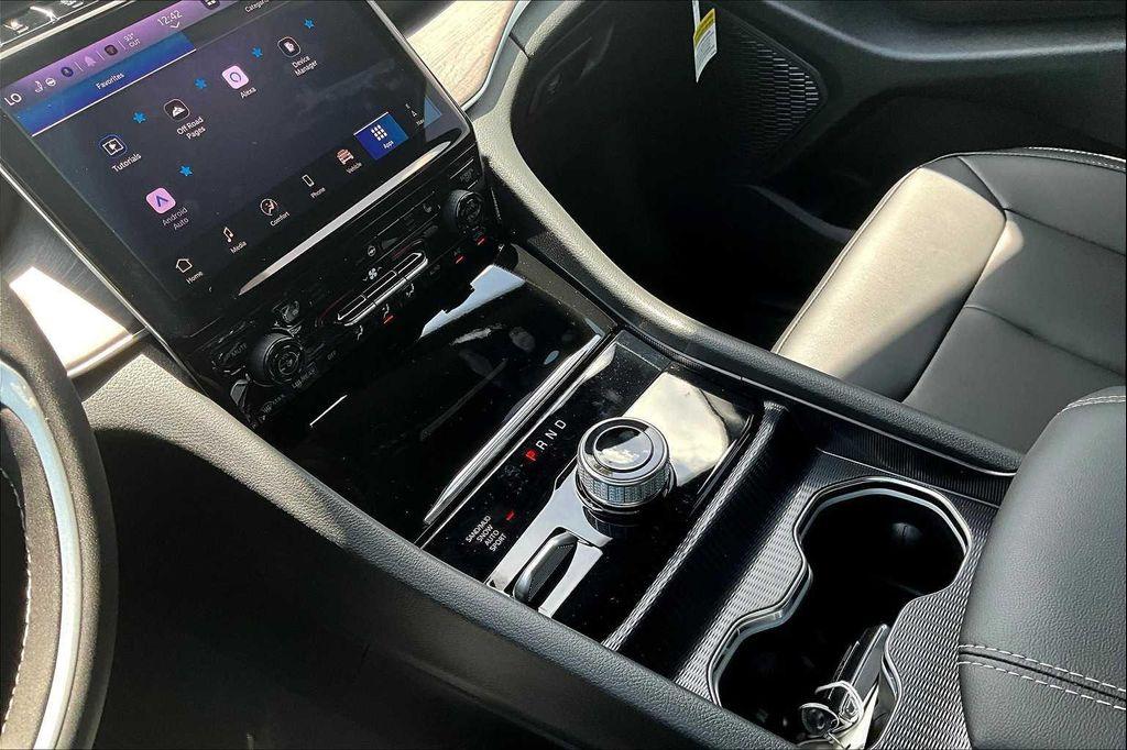 new 2025 Jeep Grand Cherokee L car, priced at $46,625