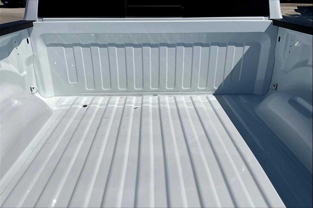 new 2025 Ram 1500 car, priced at $46,476