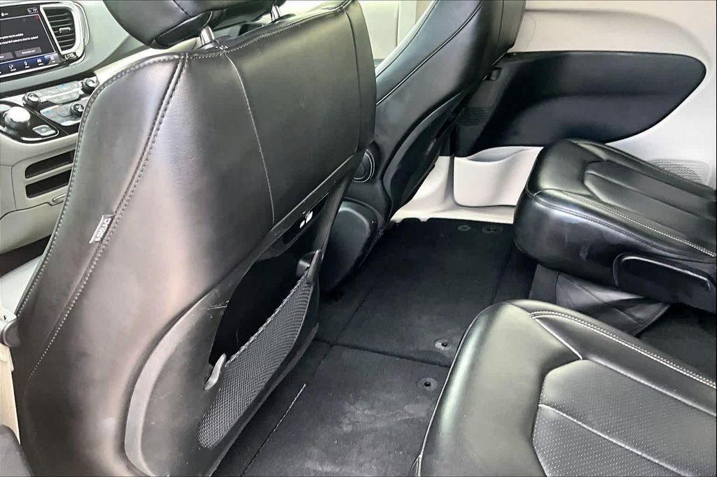 used 2023 Chrysler Pacifica car, priced at $20,338