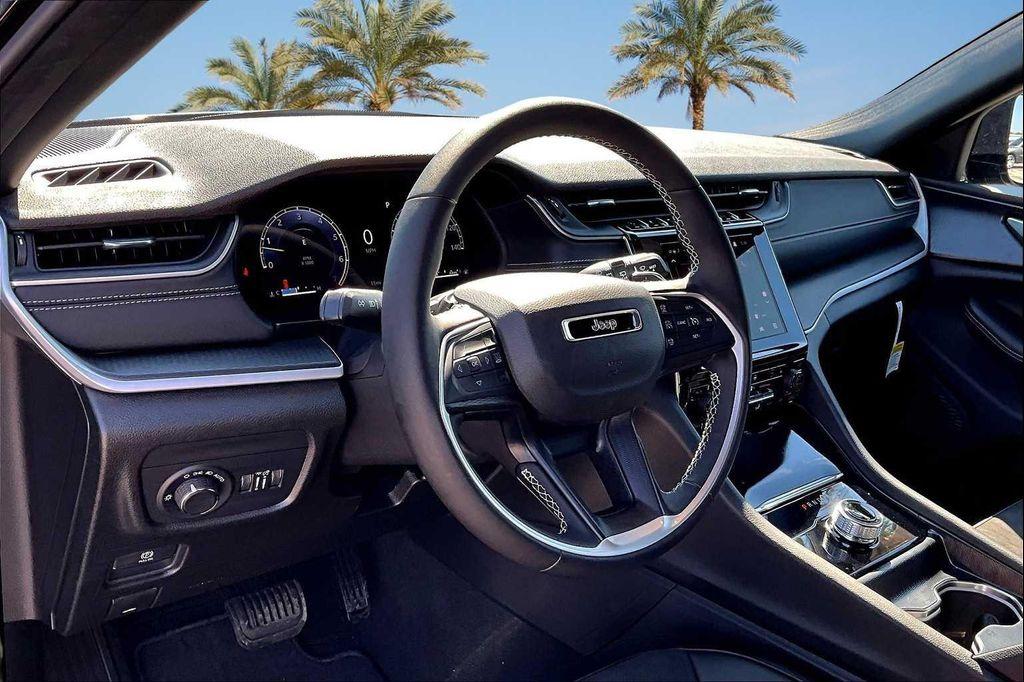 new 2025 Jeep Grand Cherokee L car, priced at $41,164