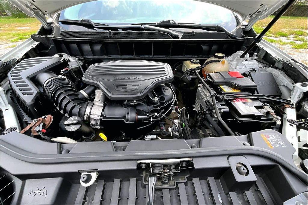 used 2017 Cadillac XT5 car, priced at $14,143