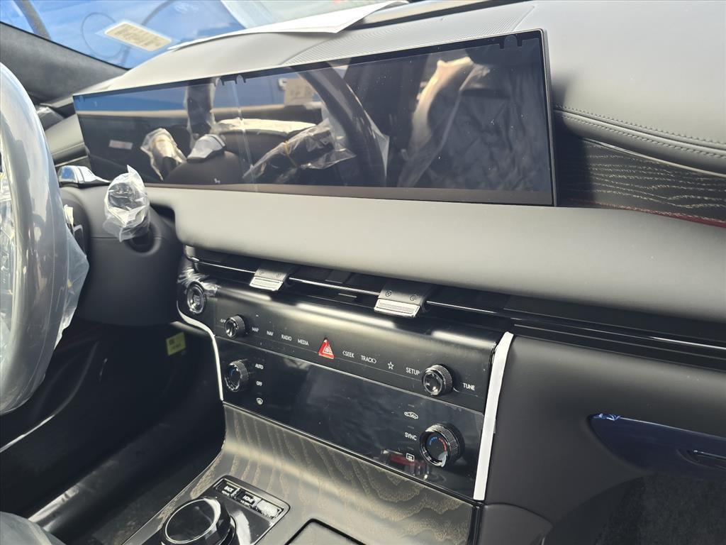 new 2026 Genesis G80 car, priced at $81,890