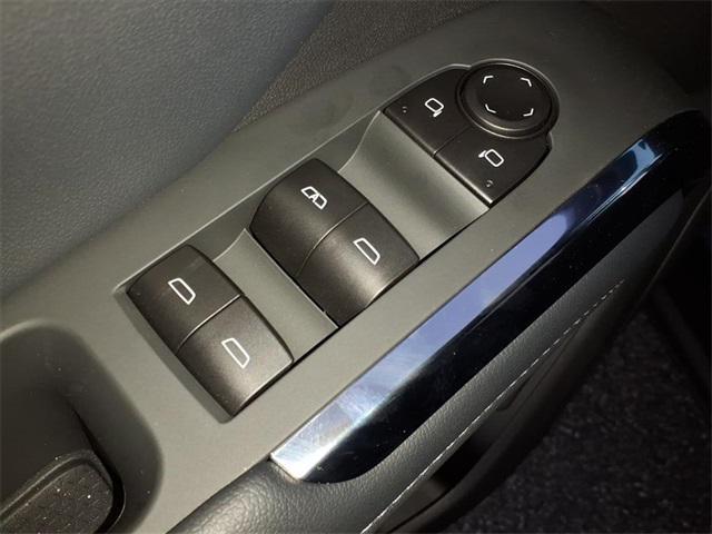 new 2026 Chevrolet Traverse car, priced at $42,620