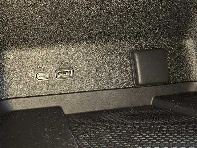 new 2026 Chevrolet Traverse car, priced at $43,195