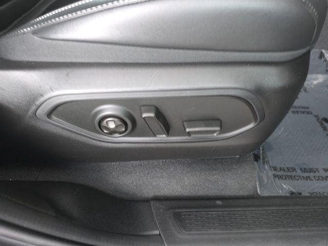 used 2023 Jeep Grand Cherokee car, priced at $28,995