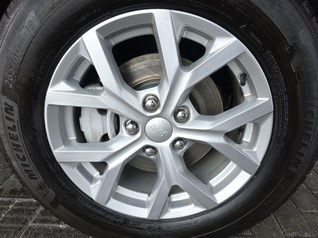 used 2023 Jeep Grand Cherokee car, priced at $28,995