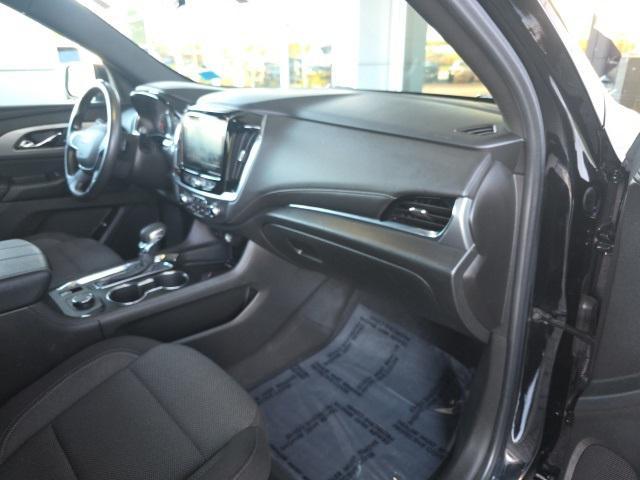 used 2022 Chevrolet Traverse car, priced at $23,495