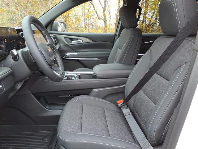 new 2026 Chevrolet Traverse car, priced at $40,120