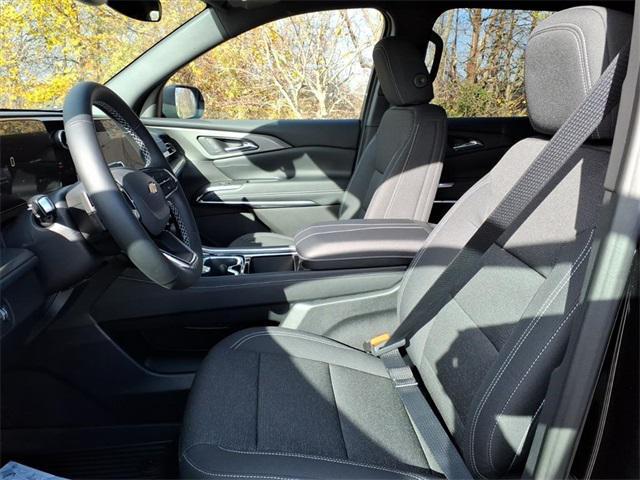 new 2026 Chevrolet Traverse car, priced at $42,620