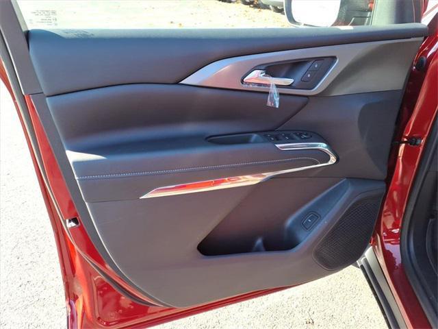 new 2026 Chevrolet Traverse car, priced at $43,115