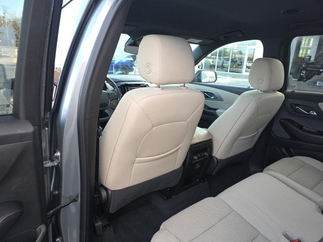 used 2023 Chevrolet Traverse car, priced at $28,248