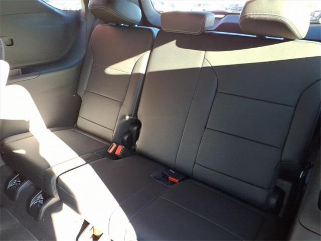 new 2026 Chevrolet Traverse car, priced at $44,420