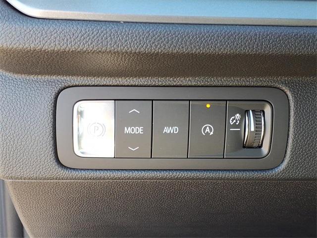 new 2026 Chevrolet Traverse car, priced at $44,420