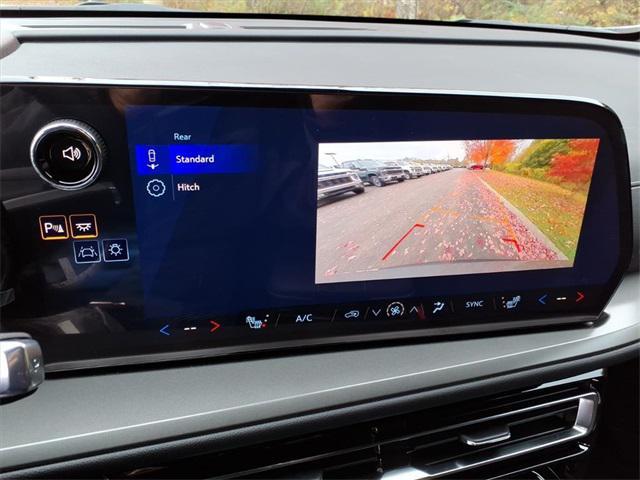 new 2026 Chevrolet Traverse car, priced at $42,620