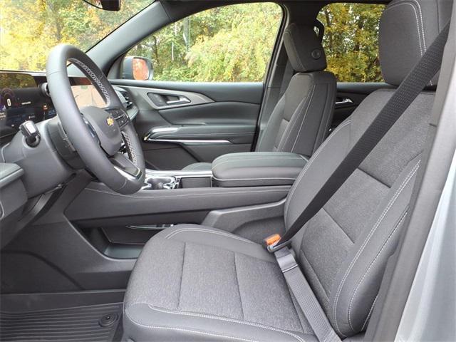 new 2026 Chevrolet Traverse car, priced at $42,620