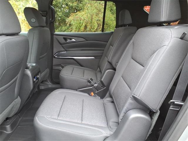 new 2026 Chevrolet Traverse car, priced at $42,620