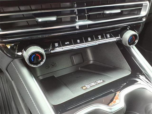 new 2026 Chevrolet Traverse car, priced at $42,620