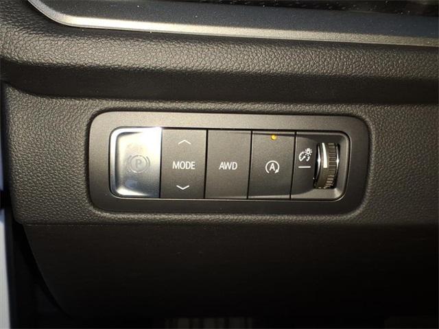 new 2026 Chevrolet Traverse car, priced at $42,620