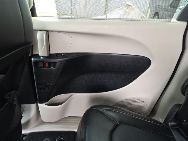 used 2024 Chrysler Pacifica car, priced at $27,999