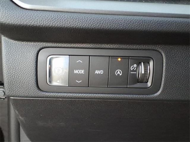 new 2026 Chevrolet Traverse car, priced at $42,620