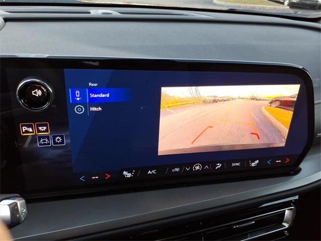 new 2026 Chevrolet Traverse car, priced at $42,620