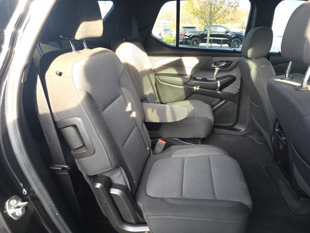used 2022 Chevrolet Traverse car, priced at $27,999