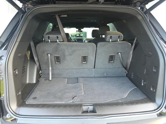 used 2022 Chevrolet Traverse car, priced at $27,999