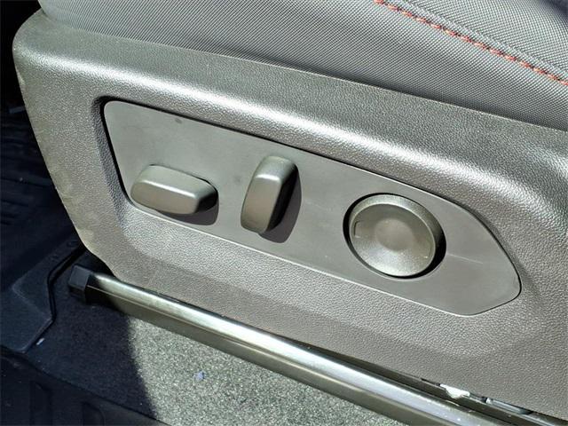 new 2026 Chevrolet Colorado car, priced at $44,910