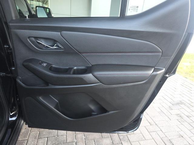 used 2023 Chevrolet Traverse car, priced at $35,719