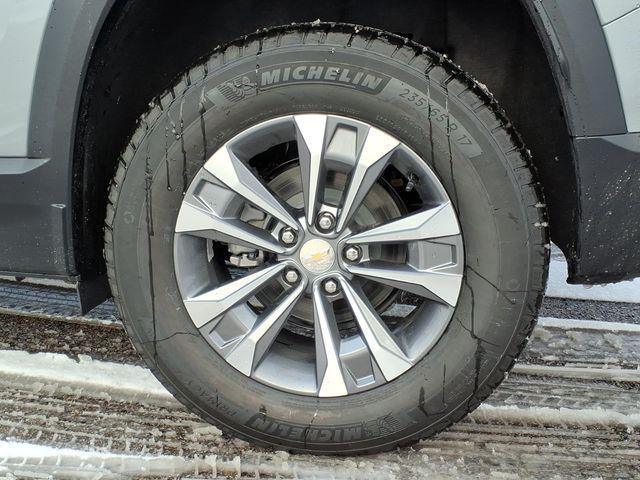 new 2026 Chevrolet Equinox car, priced at $30,620