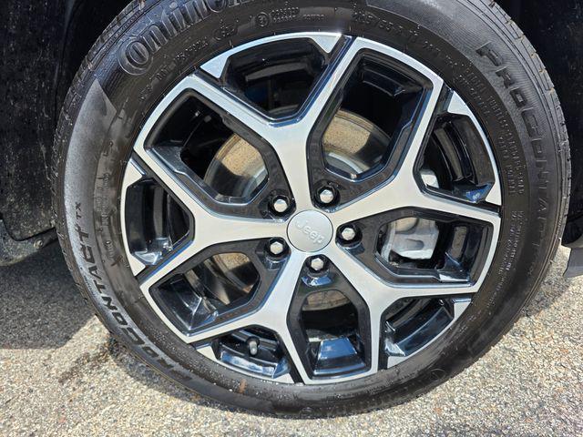 used 2024 Jeep Compass car, priced at $26,995