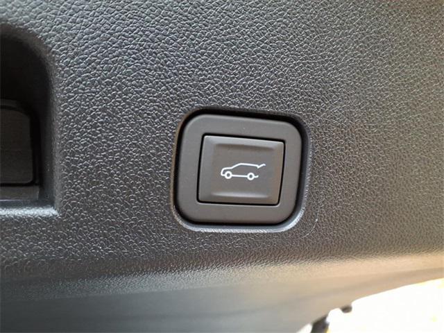 new 2026 Chevrolet Traverse car, priced at $42,620